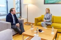 Стефанишина обсудила с еврокомиссаром начало переговоров Украины с ЕС