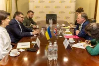 Руководство НАБУ и САП обсудило отмену "правок Лозового" с послом Британии в Украине
