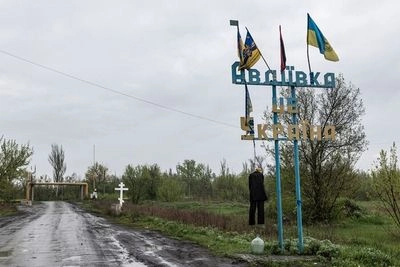 Occupants keep changing offensive tactics near Avdiivka, city's defense is holding - serviceman