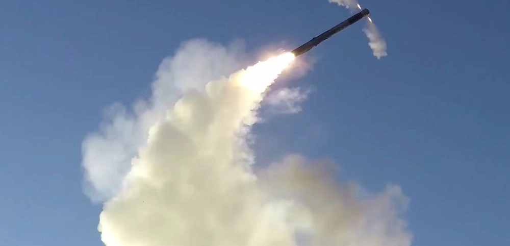 Ukrainian defenders from the Vostok PMC destroy a Russian cruise missile in Dnipropetrovs'k region