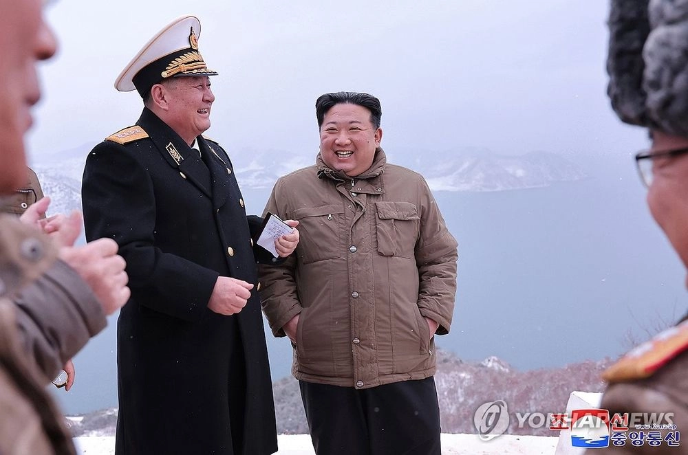 DPRK successfully tests cruise missiles during launch from a submarine
