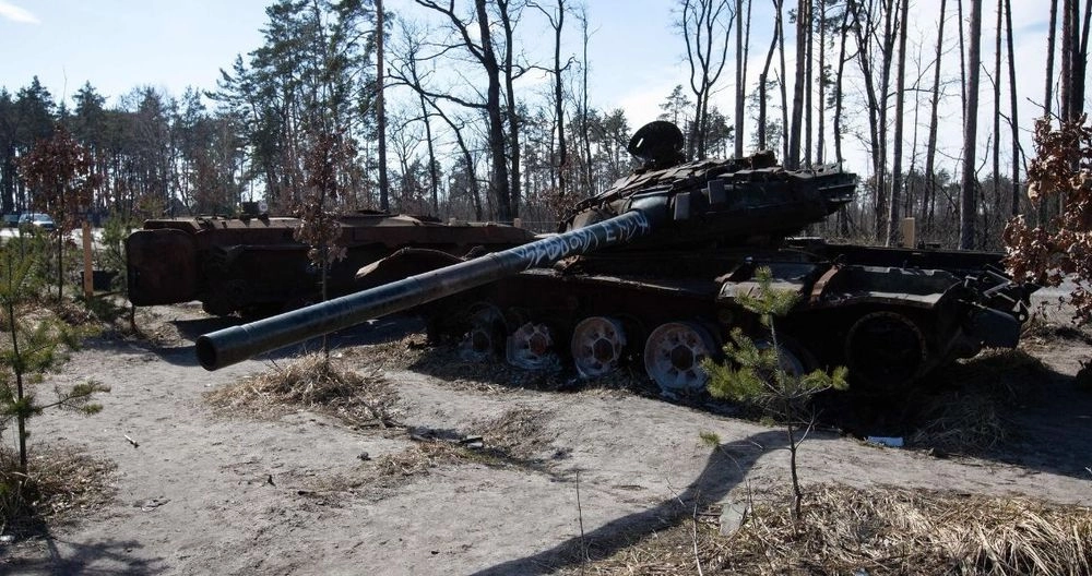 З 2022 року, зс росії втратили в Україні приблизно 7500 одиниць танків та броньованих машин - розвідка Міністерства оборони Великої Британії