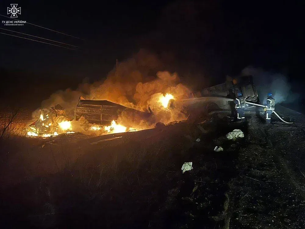 "Shahed" destroyed in Mykolaiv region at night: a truck burned due to falling debris, one wounded