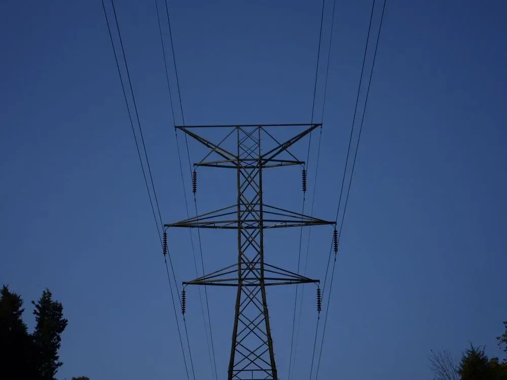 enemy-shelled-substation-in-dnipropetrovsk-region-no-electricity-shortages-recorded-ministry-of-energy
