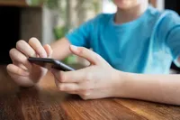 Держдума рф розглядає можливість створення системи, яка буде контролювати активність дітей в інтернеті - росЗМІ