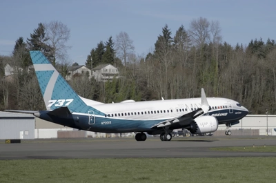 Boeing відкликав запит на виняток з правил безпеки щодо 737-7 Max після того, як у літака відвалилися двері