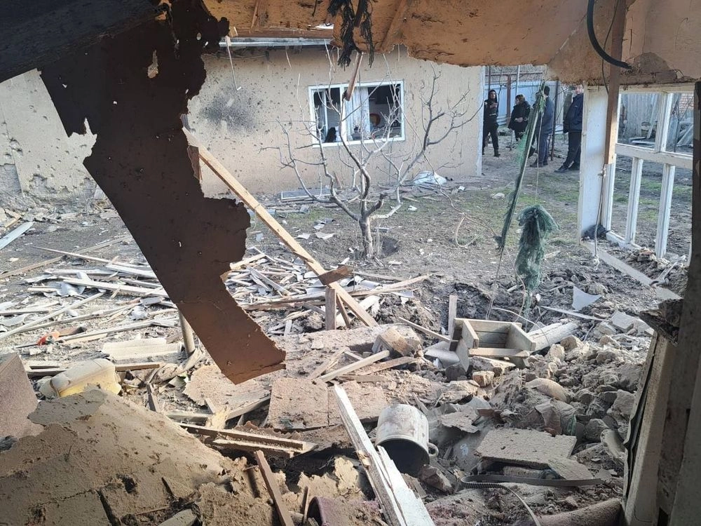 россияне атаковали Днепропетровскую область дронами и артиллерией: ранена 47-летняя женщина, есть разрушения