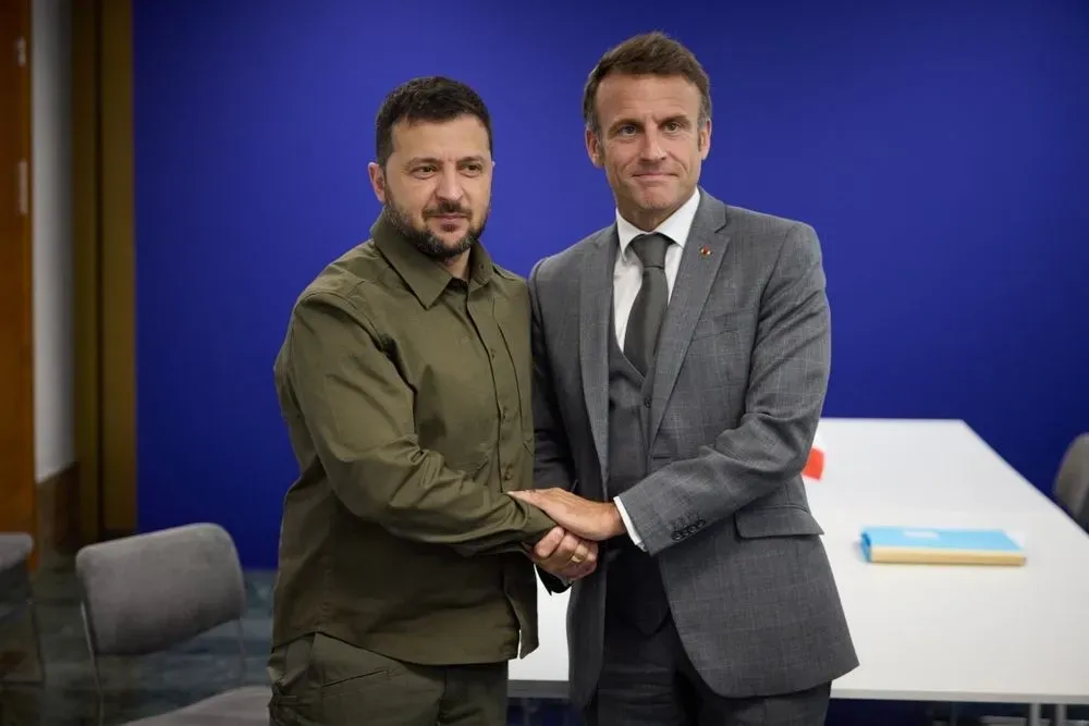 Macron and Zelenskyy react to the deaths of French volunteers due to Russia's strike in Kherson region