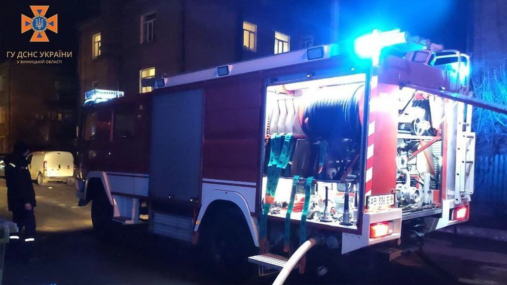 Fire in a high-rise building in Vinnytsia claims a life, 55 residents evacuated