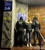 Defrauded bank customers of almost UAH 86 million: law enforcement officers detain ex-manager of VIP clients