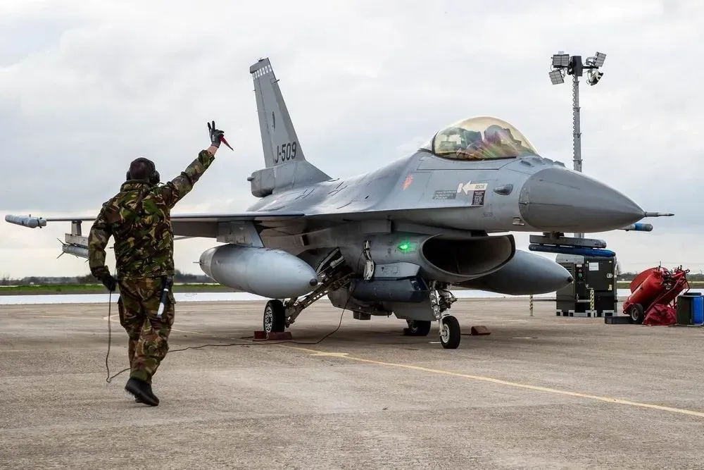Нідерланди передадуть Україні на 6 винищувачів F-16 більше, ніж планували
