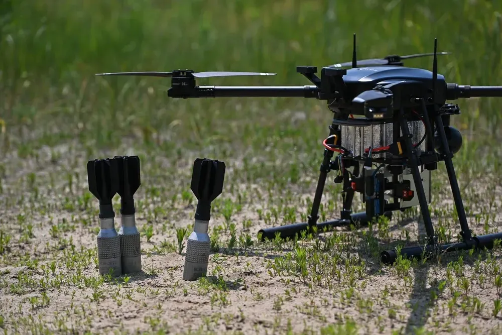 Can fly up to 10 km: Ukrainian inventors have created a strategic strike drone Shoolika