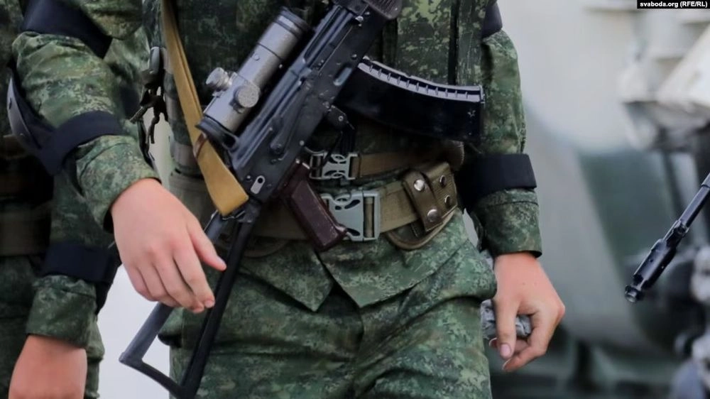 лукашенко утвердил законом право военных применять огнестрельное оружие против граждан