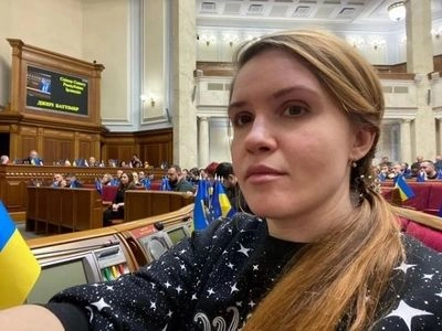 "Let me go": Bezuhla urges the Rada not to delay the announcement of her withdrawal from the faction