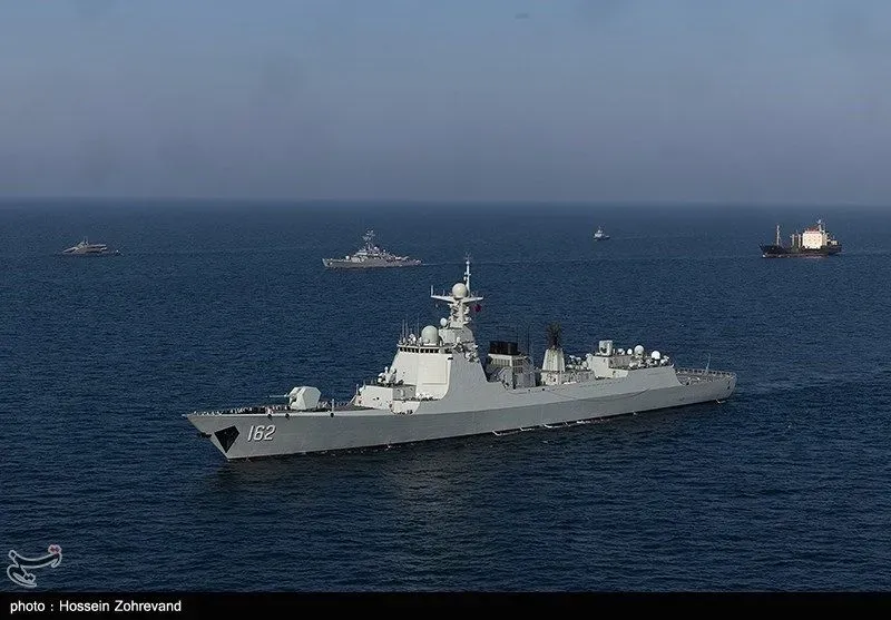 Иран проведет совместные военно-морские учения с россией и Китаем