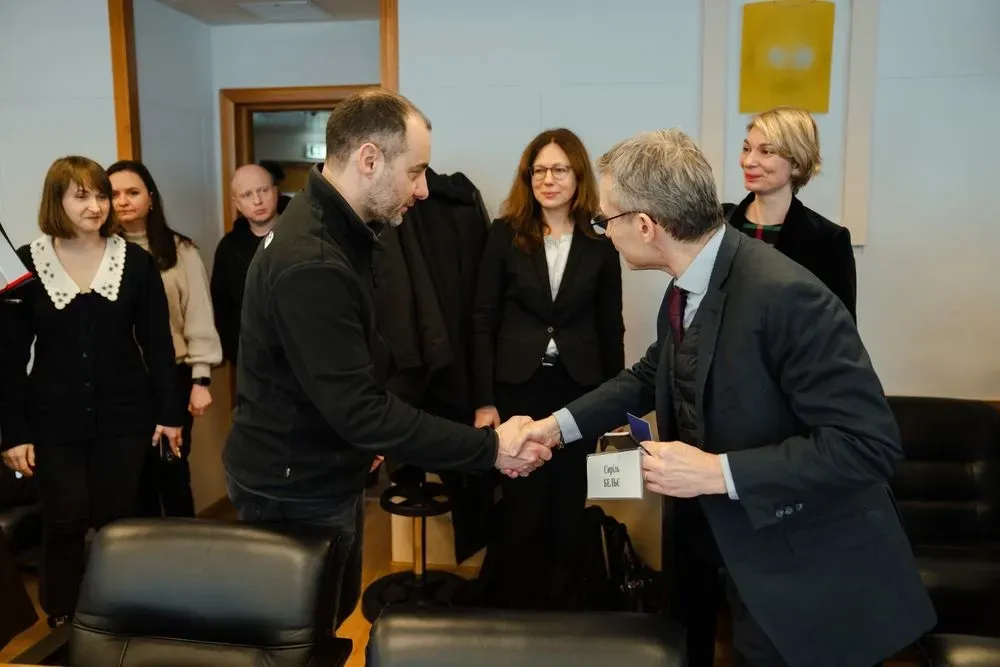  Обговорили проекти відновлення України: у Мінвідновлення пройшла зустріч з Уповноваженим президента Франції