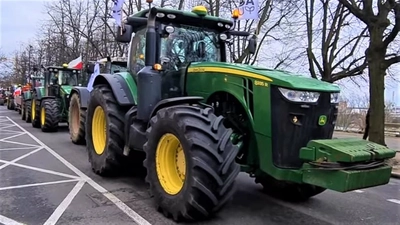 Польські фермери планують на місяць заблокувати пункт пропуску  "Ягодин - Дорогуськ"