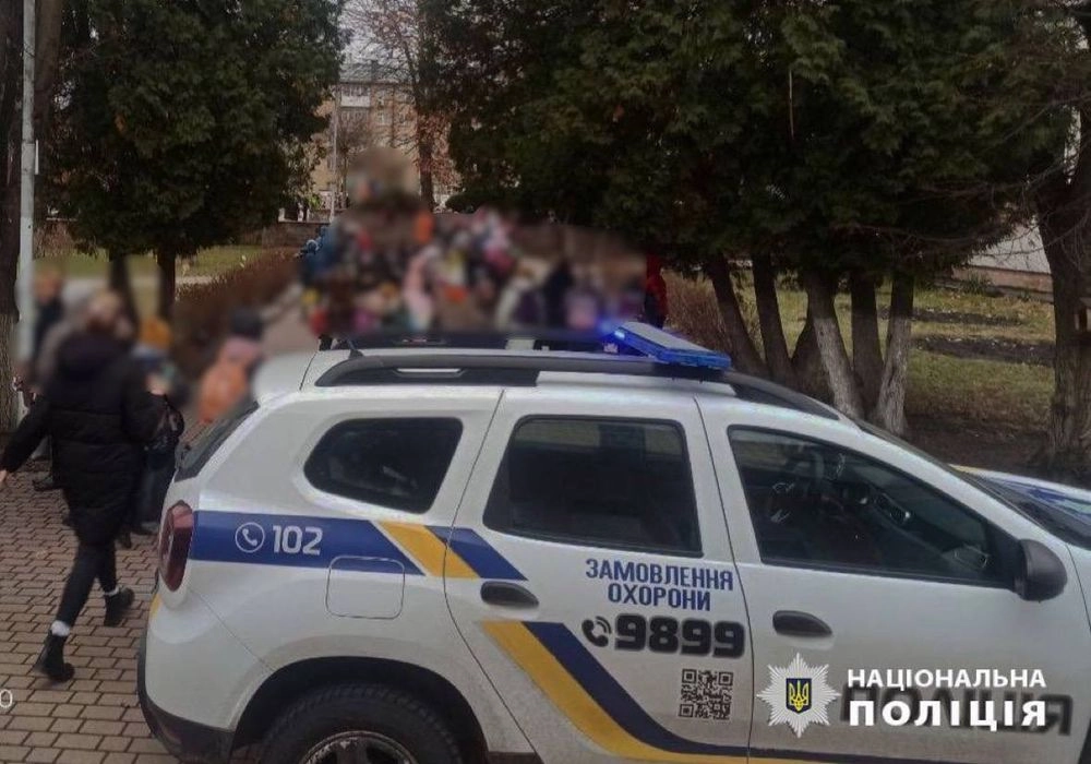 На Київщині поліцейські перевірили заклади освіти на предмет мінування: небезпеки не виявили