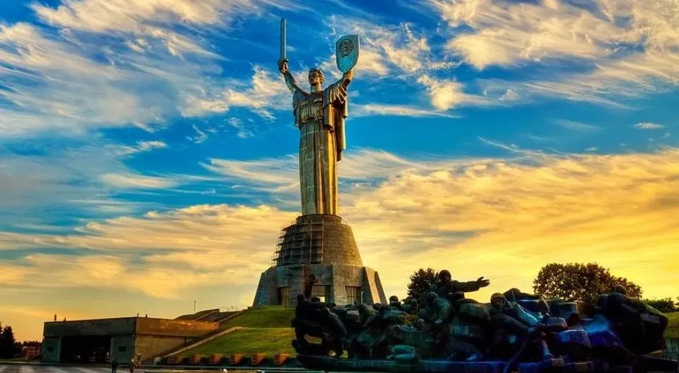 У Києві з'явився проспект Повітряних Сил та сквер імені Ґолди Меїр: у столиці перейменували 10 міських об'єктів