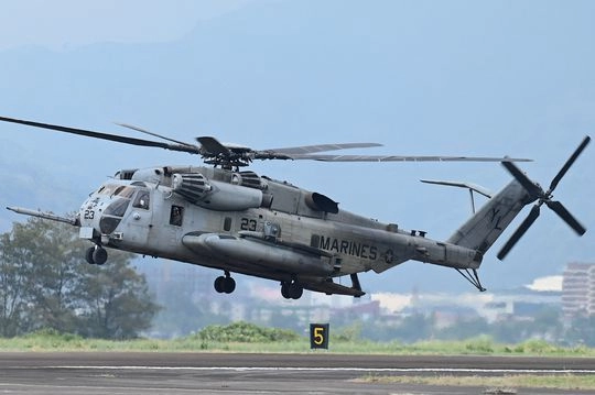 Five missing Marines found dead after helicopter crash in US