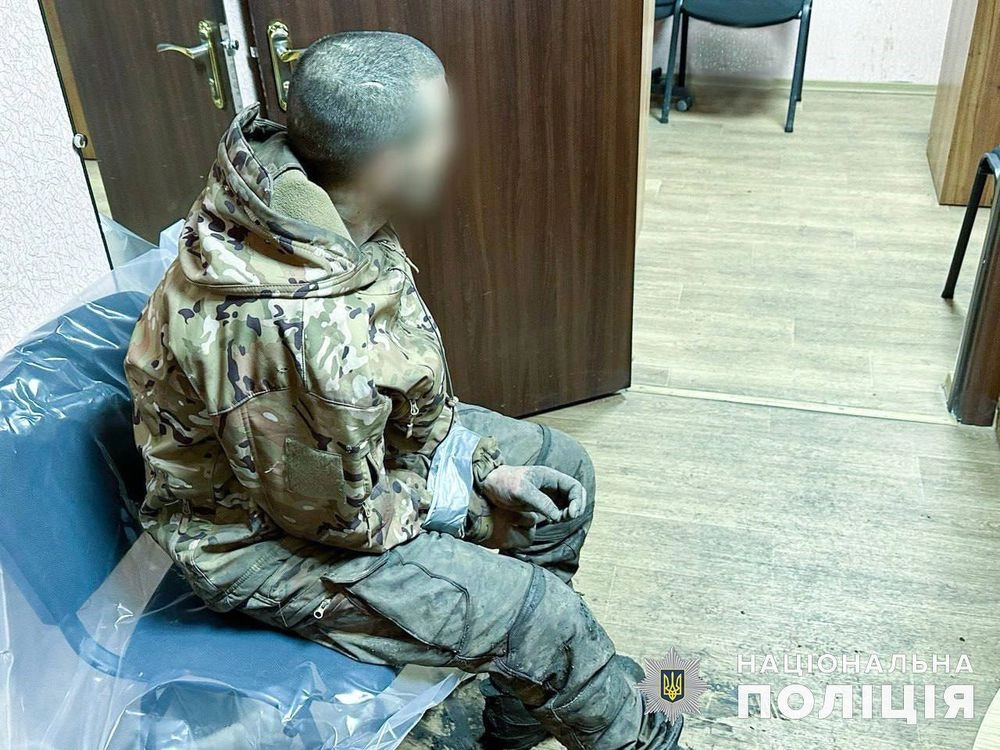 "Заблудился": под Авдеевкой правоохранители вместе с военными задержали российского оккупанта