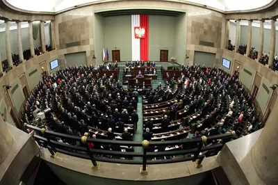 Polish Sejm supports extension of temporary protection for Ukrainian refugees