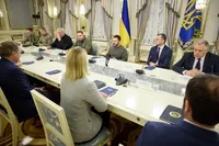 Зеленський обговорив із конгресменами США постачання далекобійних ракет та ППО