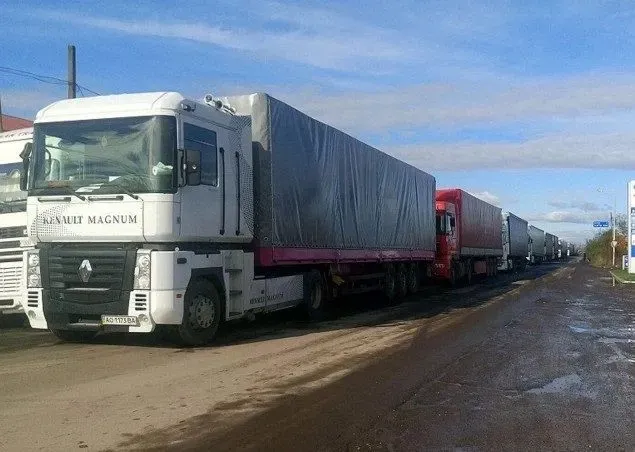 Блокада на границе с Польшей: в очереди на двух пунктах пропуска около 1,1 тыс. грузовиков