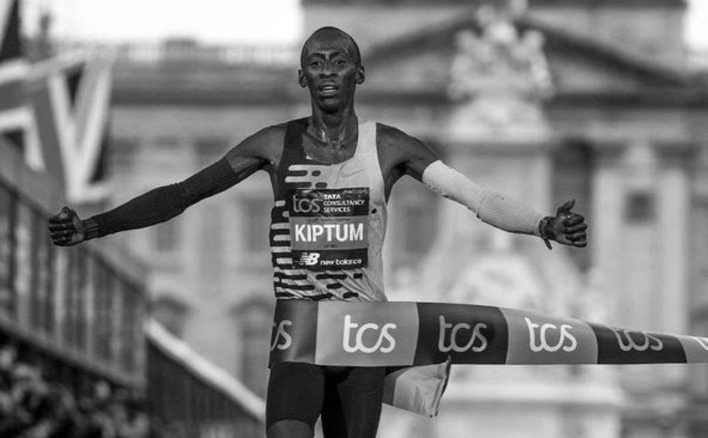 Multiple world record holder in the marathon Kelvin Kipchoge dies in a car accident