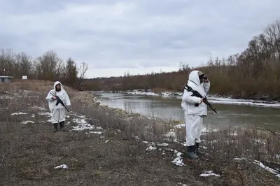 Border guards showed what the water spill on the Tisza River looks like, which the evaders are trying to overcome