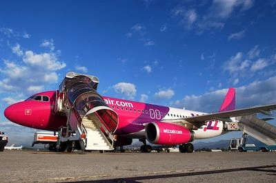 Літак Wizz Air після зльоту повернули в аеропорт Кутаїсі через повідомлення про вибухівку