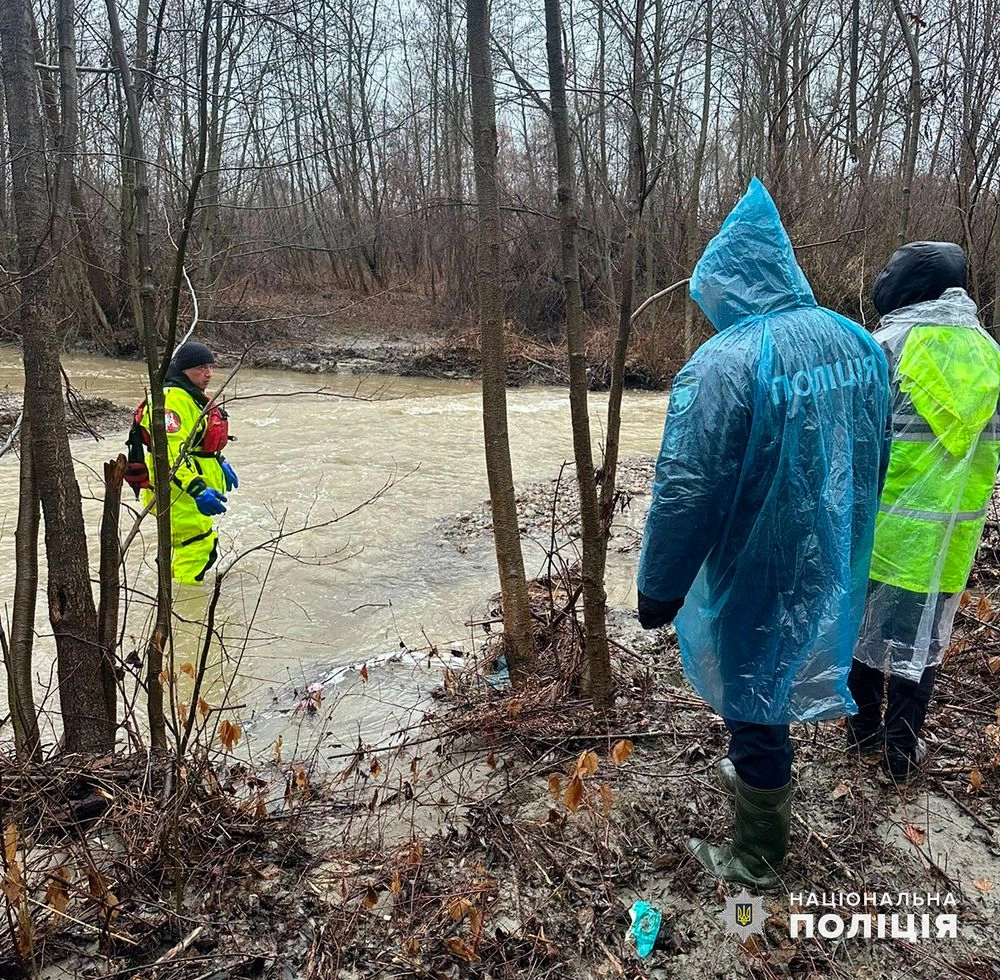 A child fell into a river in Bukovyna and disappeared, the search is ongoing