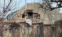 Nikopol region attacked with drones and artillery: one wounded, damaged houses and gas pipeline