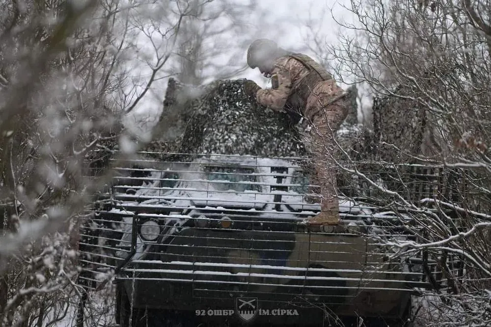 На Луганщині росіяни тиснуть на південь від Невського, підтягуючи туди резерви - Лисогор