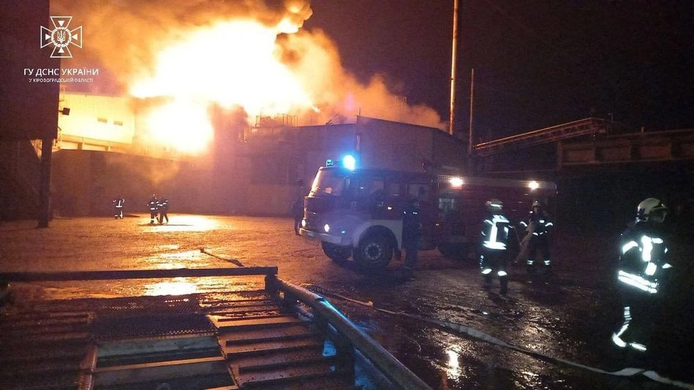 A rescuer died while extinguishing a fire in a workshop in Kirovohrad region - SES
