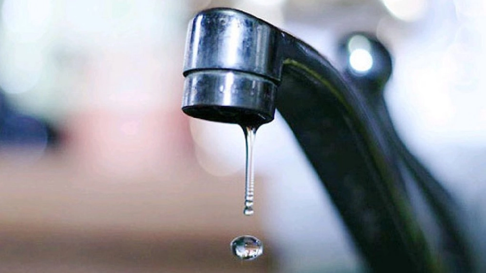 "Вода в кранах безпечна": в Харківській ОВА заявили, що пожежа на нафтобазі не вплинула на якість питної води 