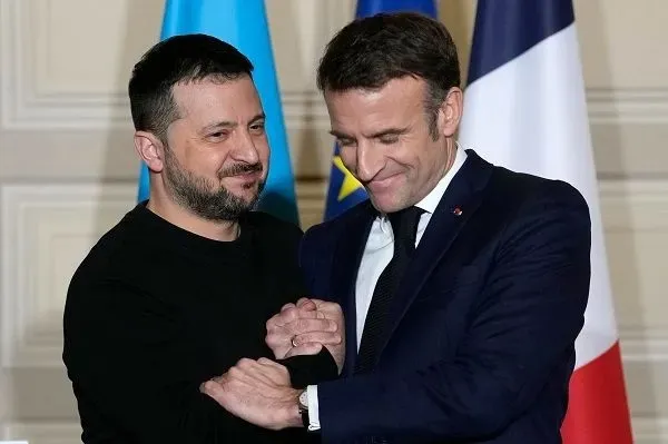 Макрон о соглашении по безопасности между Францией и Украиной: подписали его на 10 лет