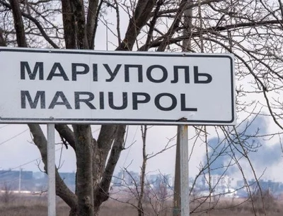 У Маріупольському районі впав палаючий літак, у місті чутно вибухи - Андрющенко 