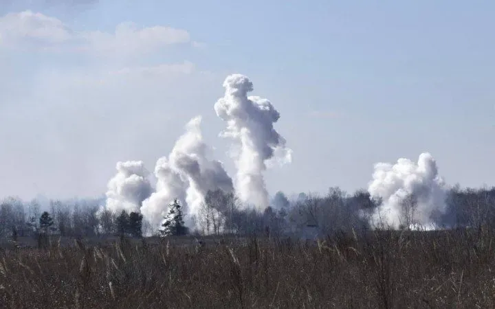 russian troops continue shelling the border areas with artillery and mortars, causing damage to civilian infrastructure