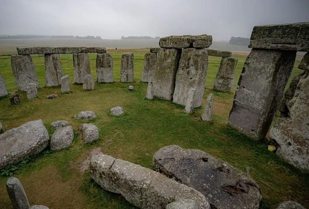 in-the-uk-a-court-authorizes-a-car-tunnel-under-the-stonehenge-world-heritage-site