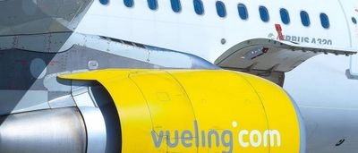 Испанская авиакомпания Vueling ввела систему "fly by face": пассажирам предлагают вместо билетов предъявить лицо