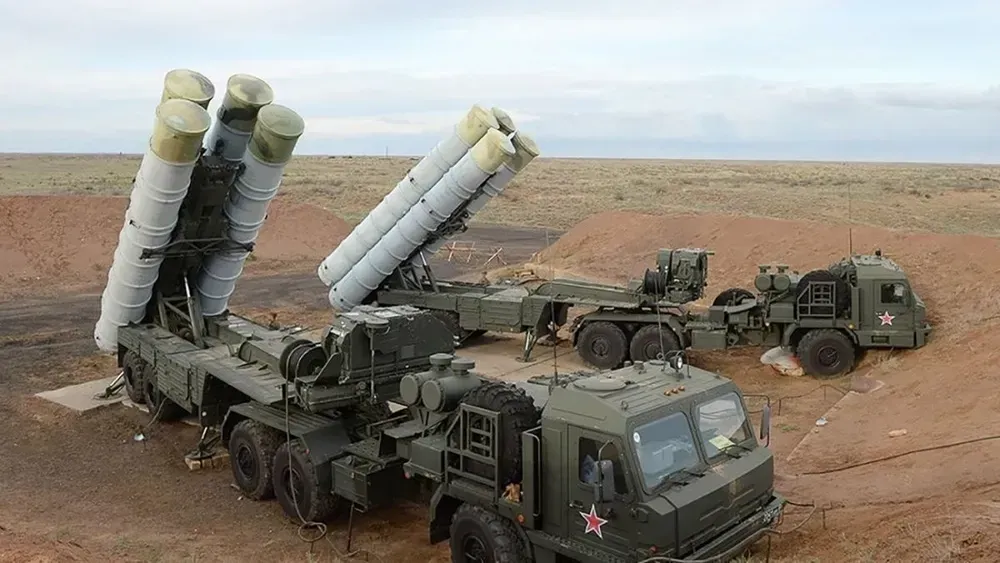 Russians deployed an entire S-400 division in the Saki district of Crimea - partisans