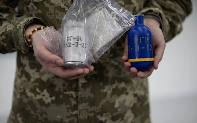 росія в ЗМІ поширює дезінформацію про знищення хімічної зброї, поки її військові продовжують використовувати її в Україні