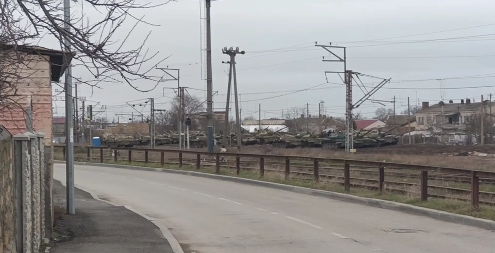 More than 30 enemy tanks arrived at the railway station in Yevpatoriya - partisans