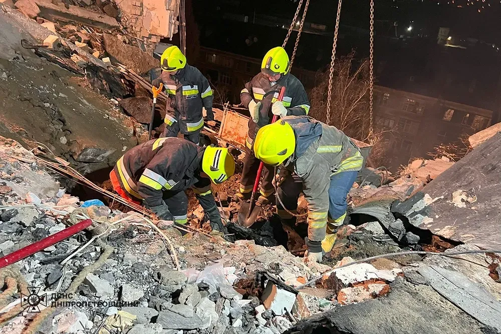 Search and rescue operations in the rubble of a residential building in Dnipro completed: two people killed, 7 injured