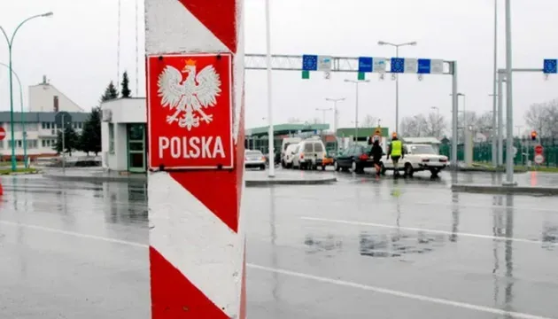 Польські протестувальники тимчасово призупинили блокування одного пункту пропуску