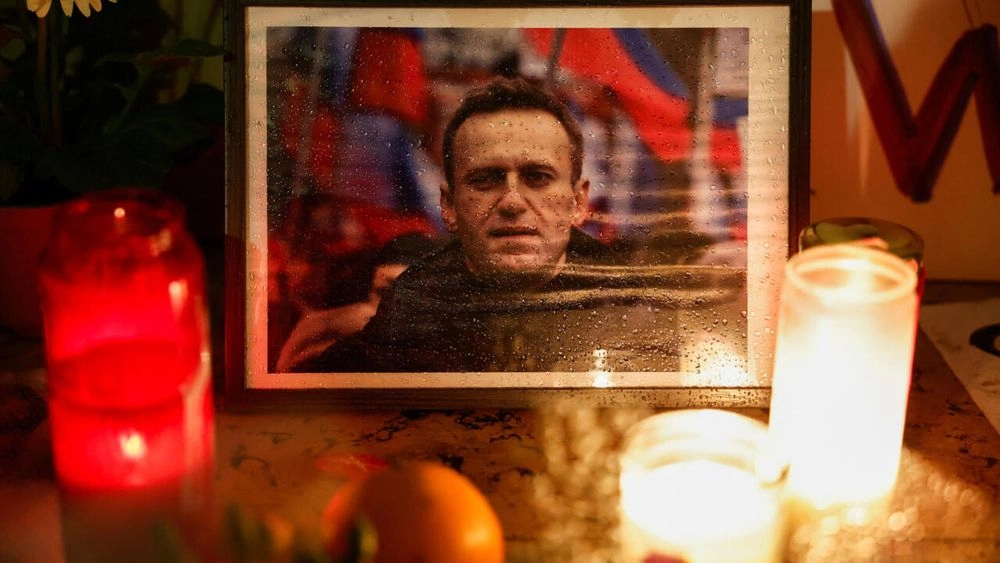 Тіло Навального віддали матері