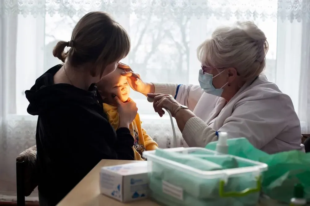 Children who lost their parents during the war were examined in Makariv by qualified Okhmatdyt doctors