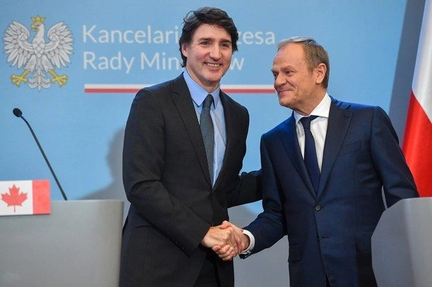 Trudeau and Tusk discuss ways to increase pressure on russia to help Ukraine