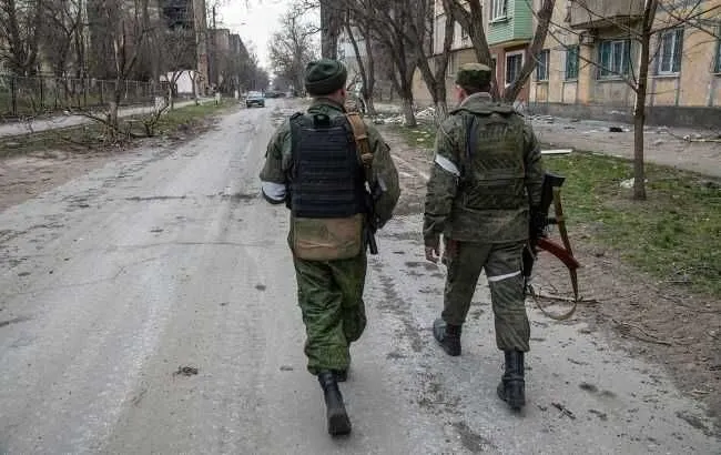 HIMARS прилетели по оккупантам в Еленовке, которых выстраивали для награждения: ликвидирован заместитель комбрига и еще 18 армейцев рф